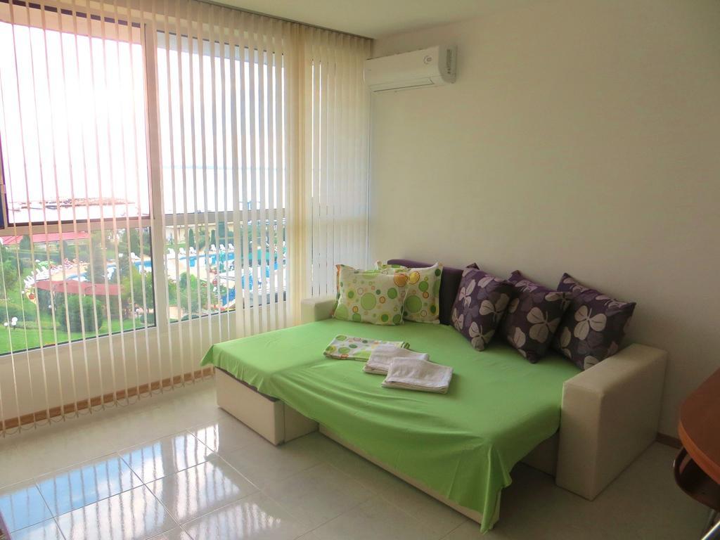 Holiday Apartment In Riviera Complex Sveti Vlas Habitación foto